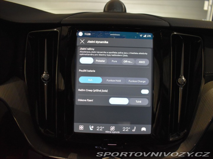 Volvo Ostatní modely XC60 2,0 T8 AWD Ultra B&W, 2025