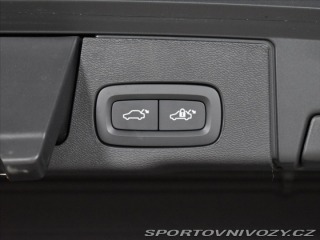 Volvo Ostatní modely XC60 2,0 T8 AWD Ultra B&W, 2025