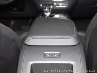 Volvo Ostatní modely XC60 2,0 T8 AWD Ultra B&W, 2025