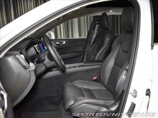 Volvo Ostatní modely XC60 2,0 T8 AWD Ultra B&W, 2025