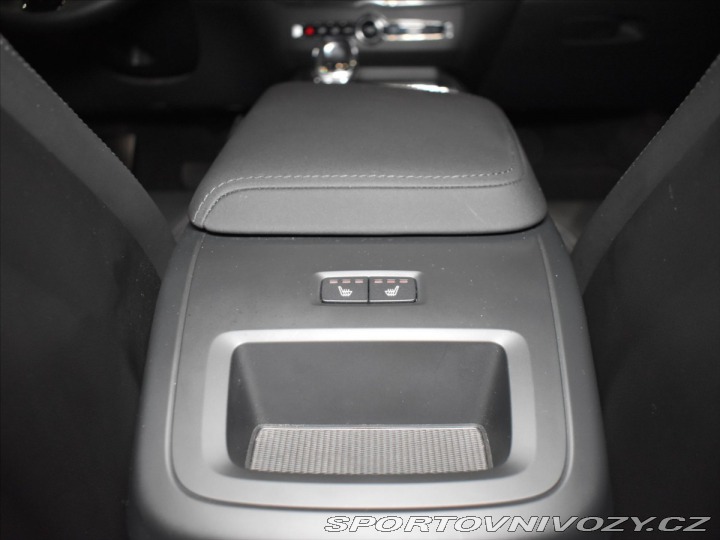 Volvo Ostatní modely XC60 2,0 T8 AWD Ultra B&W, 2025
