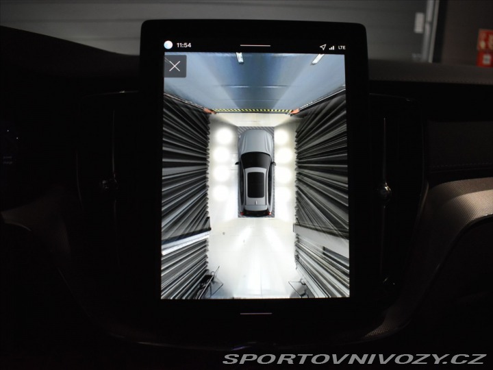 Volvo Ostatní modely XC60 2,0 T8 AWD Ultra B&W, 2025