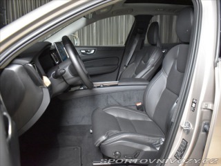 Volvo Ostatní modely XC60 2,0 T8 AWD Ultra B&W, 2025