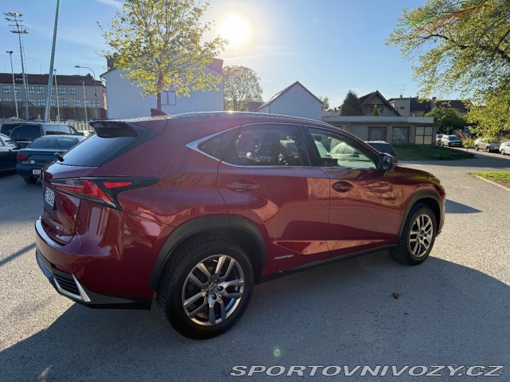 Lexus Ostatní modely NX 300h 2,5 NX 2018