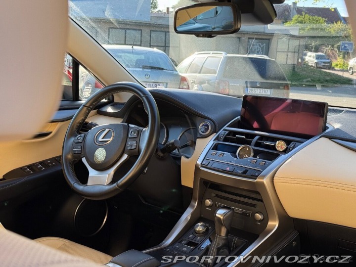 Lexus Ostatní modely NX 300h 2,5 NX 2018