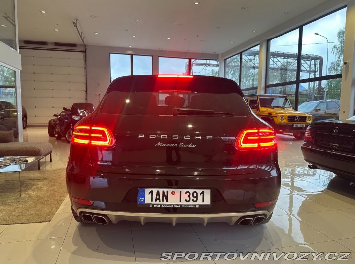 Porsche Macan 3,6   Ojeté, 4/2014 1800