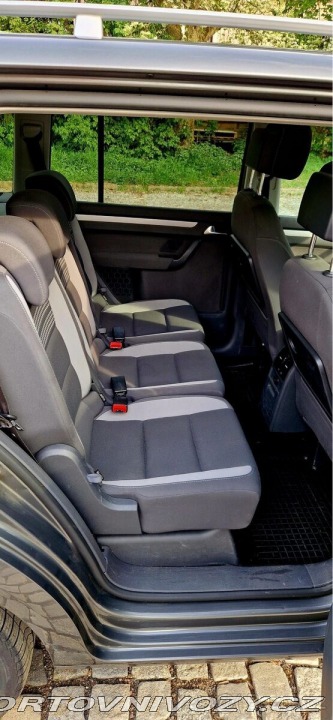 Volkswagen Ostatní modely Touran 2,0   LIFE TDI DSG 7/2013 2013