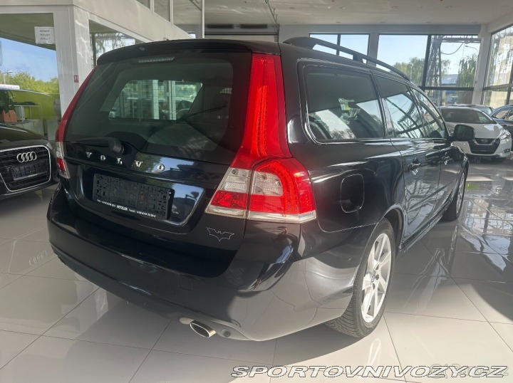 Volvo V70 2,0   Ojeté, 2/2015, 289 2015