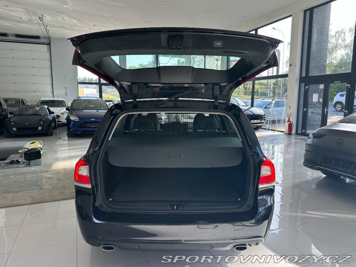 Volvo V70 2,0   Ojeté, 2/2015, 289 2015