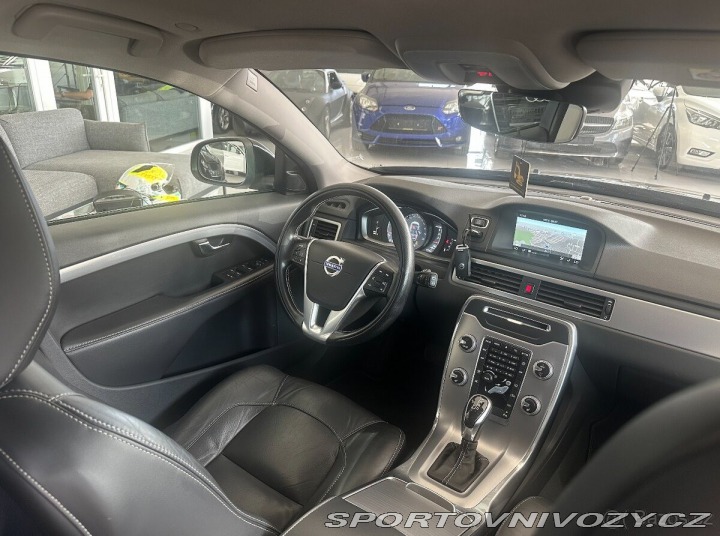 Volvo V70 2,0   Ojeté, 2/2015, 289 2015