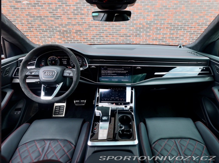 Audi Ostatní modely Q8 3.0 V6TFSI ehybrid quatt 2026
