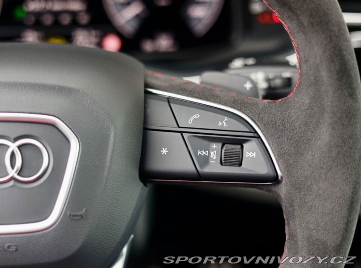 Audi Ostatní modely Q8 3.0 V6TFSI ehybrid quatt 2026