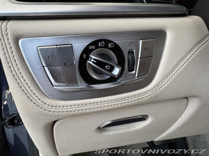BMW 7 750i xDrive*Laser*NočníVi 2016