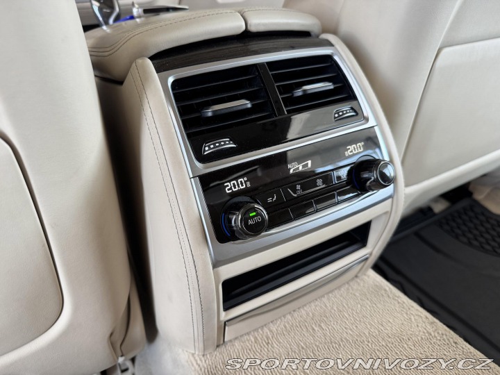 BMW 7 750i xDrive*Laser*NočníVi 2016