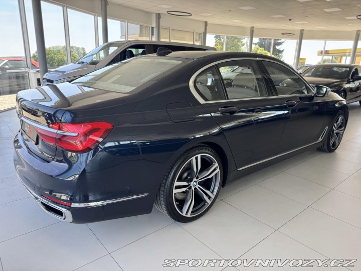 BMW 7 750i xDrive*Laser*NočníVi 2016