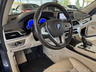 BMW 7 750i xDrive*Laser*NočníVi 2016