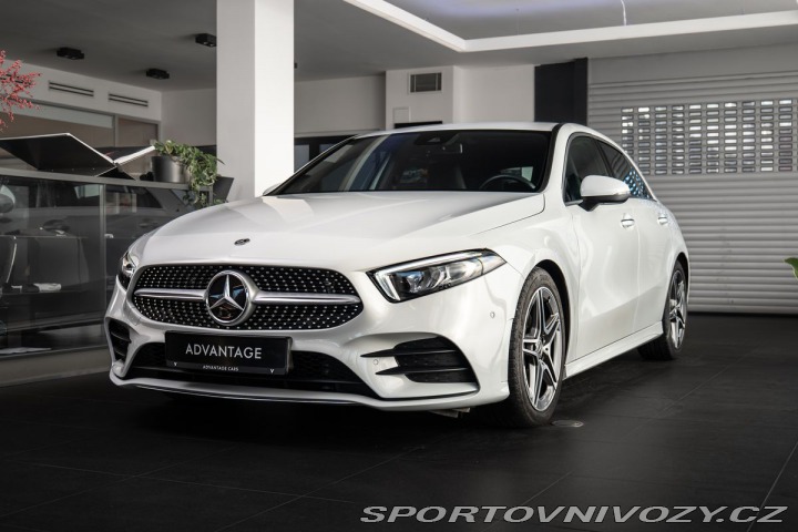 Mercedes-Benz A 200d/AMG/CarPlay 2023