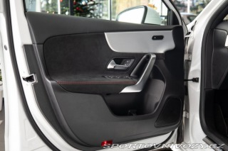 Mercedes-Benz A 200d/AMG/CarPlay 2023