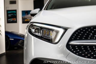 Mercedes-Benz A 200d/AMG/CarPlay 2023