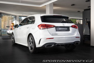Mercedes-Benz A 200d/AMG/CarPlay 2023