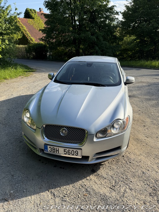 Jaguar XF  2009