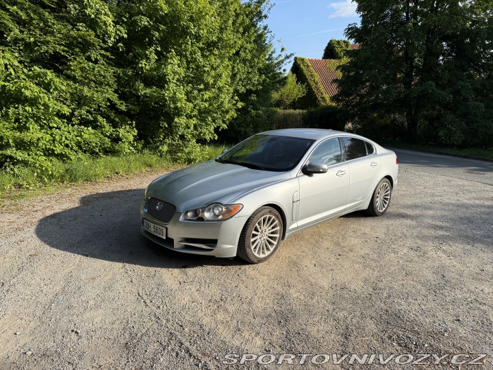 Jaguar XF  2009
