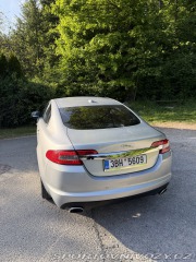 Jaguar XF  2009