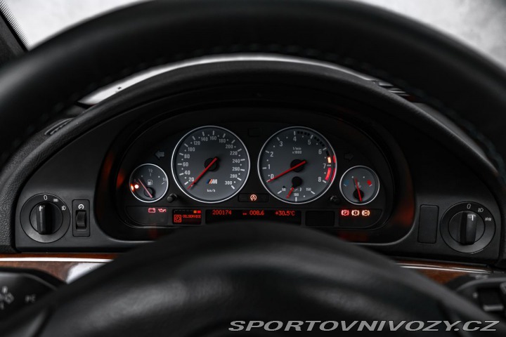 BMW M5  1999