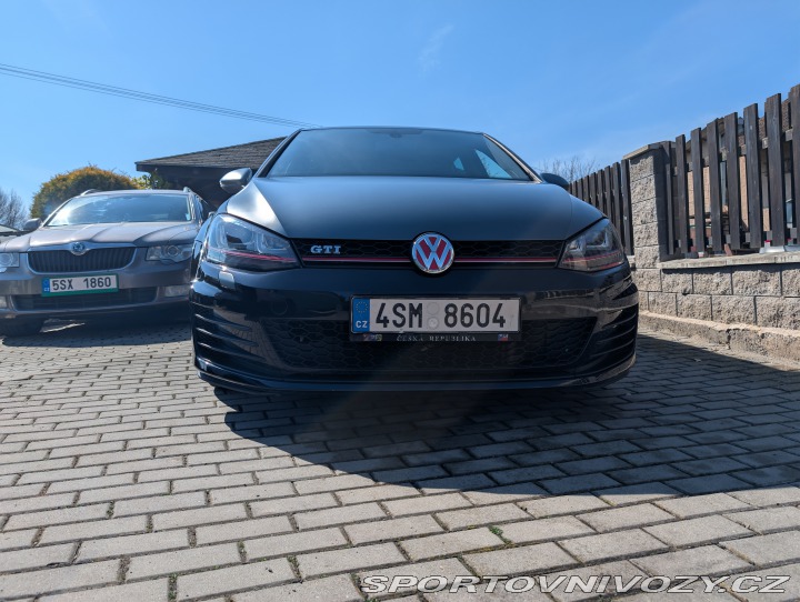 Volkswagen Golf GTI 2014