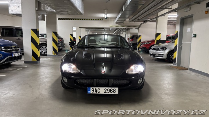Jaguar XKR X100 2000