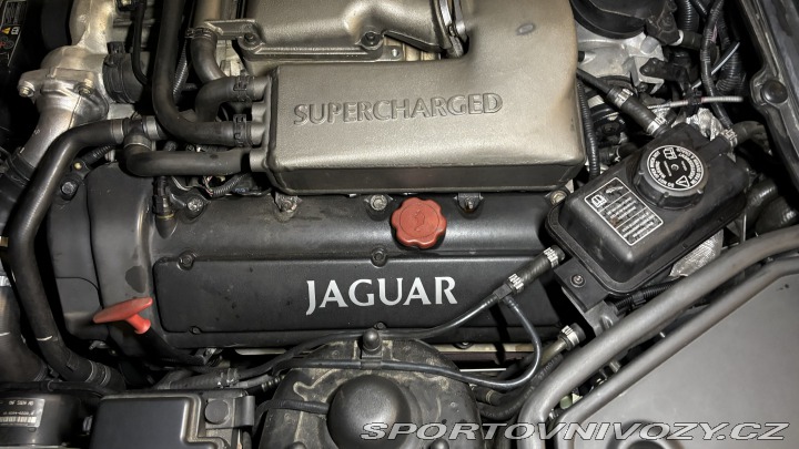 Jaguar XKR X100 2000