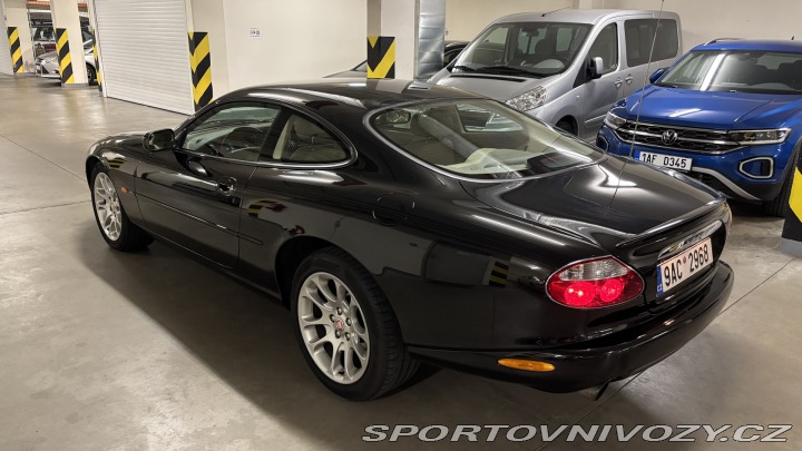 Jaguar XKR X100 2000
