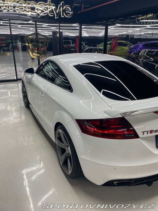Audi TT RS - vada motoru 2012