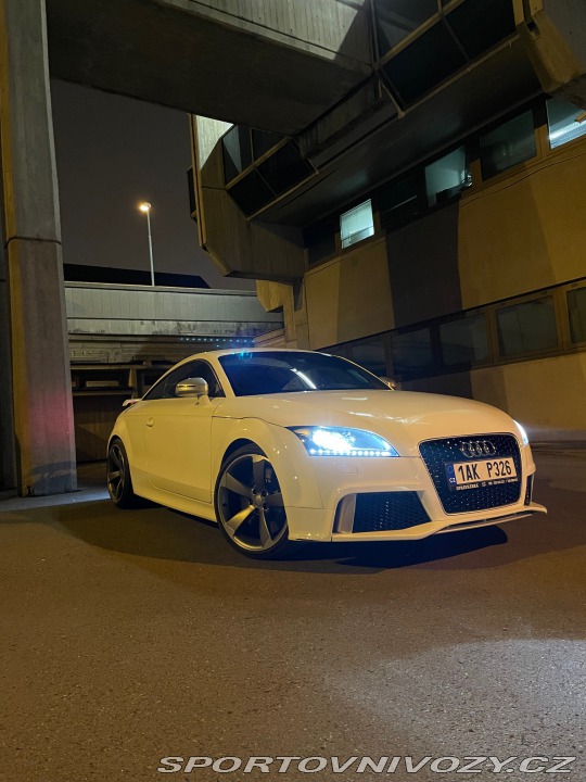 Audi TT RS - vada motoru 2012