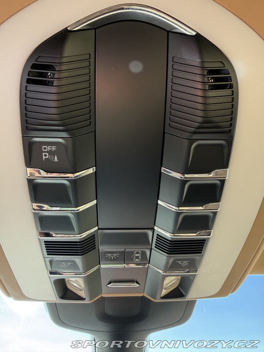 Porsche Panamera 4 3.6l V6 2011