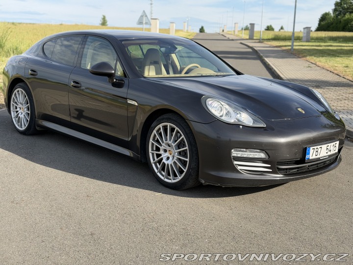 Porsche Panamera 4 3.6l V6 2011