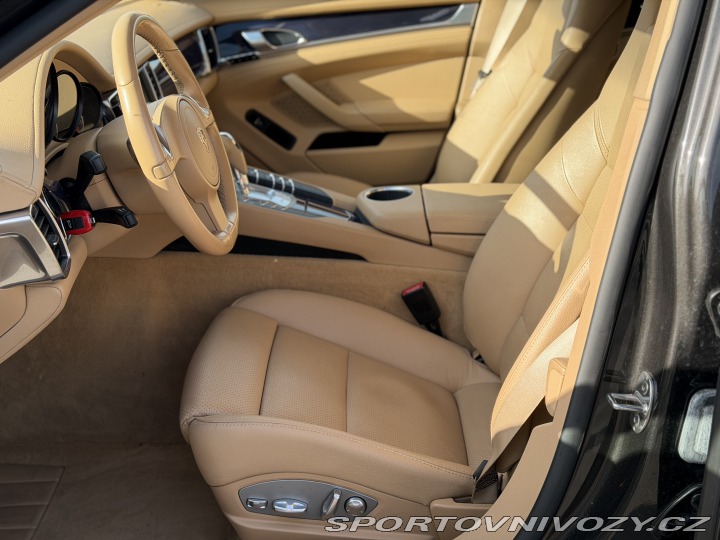 Porsche Panamera 4 3.6l V6 2011