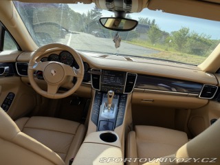Porsche Panamera 4 3.6l V6 2011