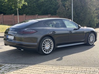 Porsche Panamera 4 3.6l V6 2011