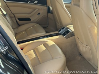 Porsche Panamera 4 3.6l V6 2011