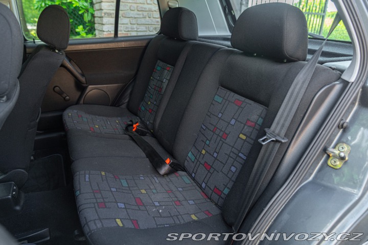 Volkswagen Golf 1.6 GT 1997