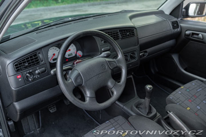 Volkswagen Golf 1.6 GT 1997