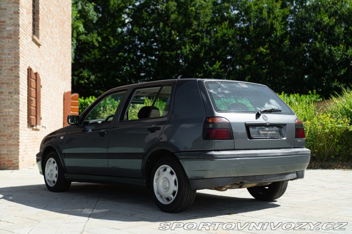 Volkswagen Golf 1.6 GT 1997