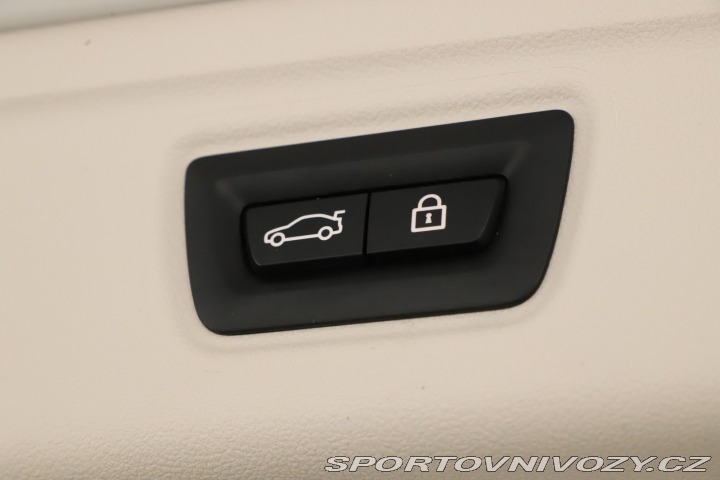 BMW 3 330 e 2022
