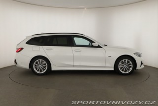 BMW 3 330 e 2022