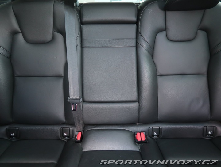 Volvo Ostatní modely XC60 Inscription T8 Twin Engin 2020