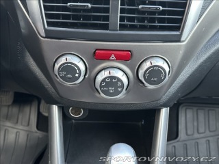 Subaru Ostatní modely Forester 2,0 150PS  Comfort A/T 4x 2011