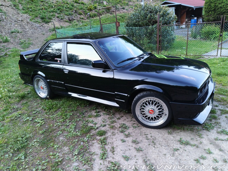 BMW 3 E30