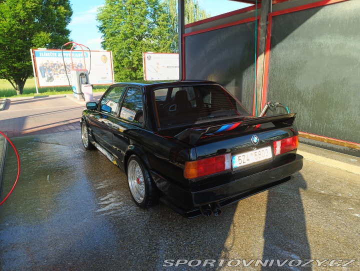BMW 3 E30 1987