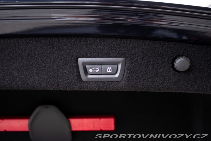 BMW 7 750Li xDrive A/T / AJ NA 2018